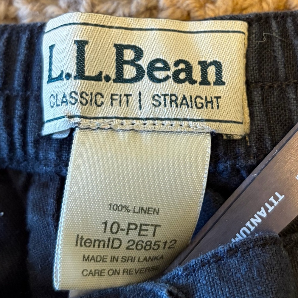 L.L. Bean Black Classic Fit Women’s 100% Linen Straight Leg Ankle Pants - Picture 2 of 10